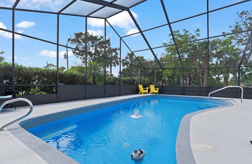 Palm Harbor House | GameRoom | Canal | Large Dock | Pool | Pets OK! 6 beds