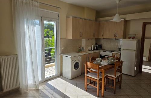 Itea Apartment | Garden apartment 20m from the sea