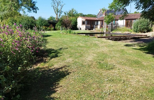 Henlade Cottage | Garden Cottage in stunning rural location but only 5 minutes from Taunton.