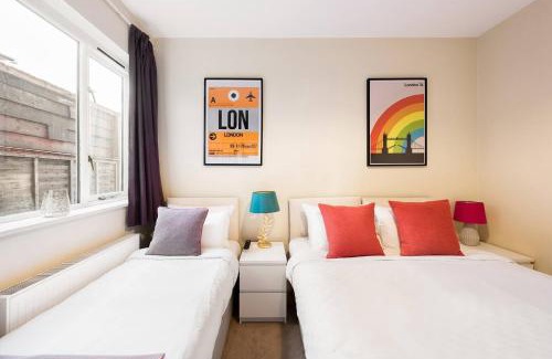 Ealing Apartment | Garden flat near Ealing Broadway
