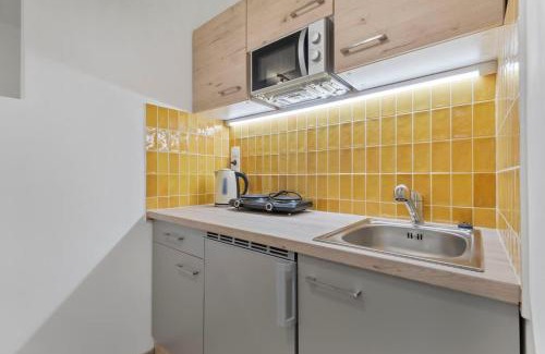 Old Town Apartment | Garden Haven Studio in Old Town