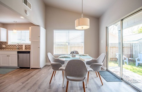 Milwood House | Garden Home- Walk to Apple Campus