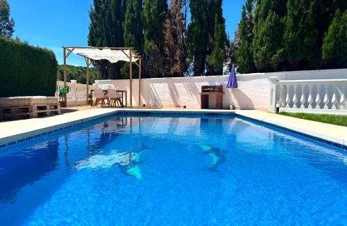 Cerrado de Calderon Ski Chalet | GARDEN HOUSE Malaga City
