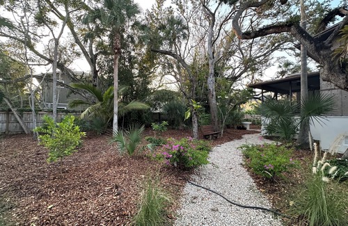 Siesta Key House | Garden House on Siesta Key - a tranquil 3-bedroom house with AC