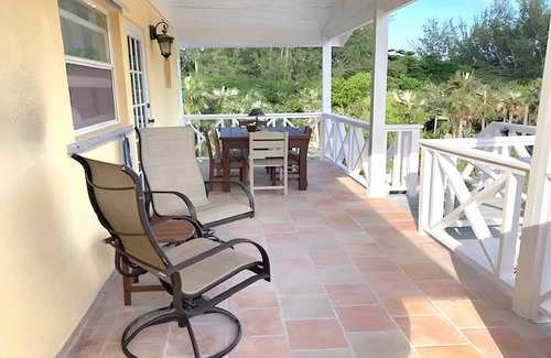 North Palmetto Point House | Garden of Light,Charming Oceanfront Villa,Tiki Huts& Generator,10% off 7+ nights