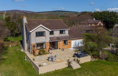 Colby House | Garey Beg is a large spacious detached house with an extensive garden set in the quiet village of Co