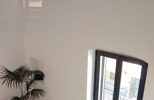 Bari City Centre House | Garitta Twelve whole house with sea view terrace in the historic center