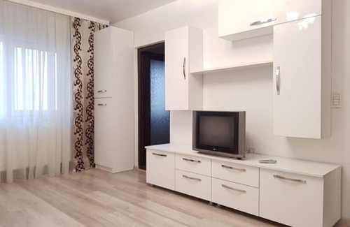 Ramnicu Valcea Apartment | Garsoniera Valcea