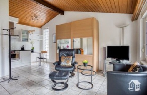 Kriens Apartment | Gartenstudio "sonnenblume" Erreichbar in 4 Minuten ab Luzern Bahnhof