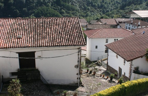Ezkurra Apartment | Gartzinea, beautiful and spacious rural house in Ezkurra, north of Navarra