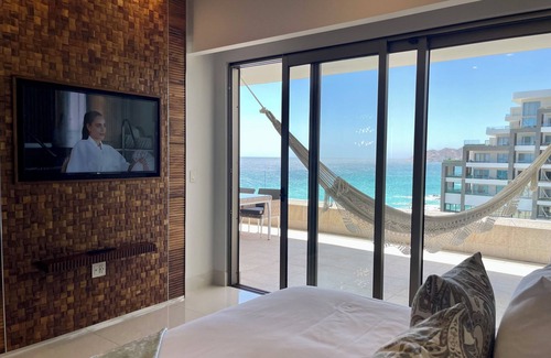 Cabo San Lucas Resort | Garza Blanca 5 star Resort:1 bed/2Bath/Living Room/Kitchen at Los Cabos Beach