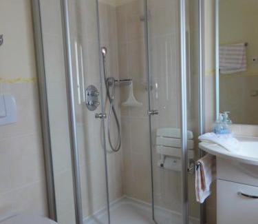 Oberstdorf Apartment | Gastehaus Luise