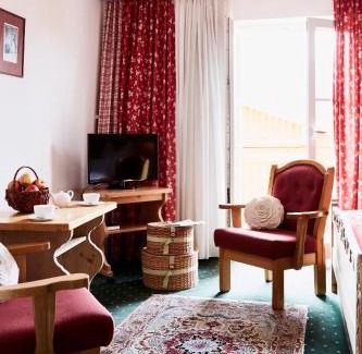 Flintsbach A. Inn Hotel | Gasthof-Hotel Dannerwirt