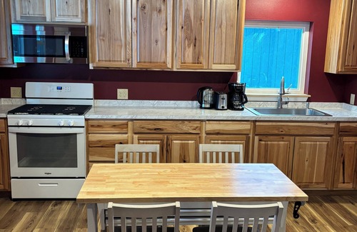 Talkeetna Cabin | Gated Airpark Cabin Talkeetna AK