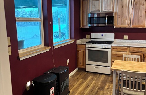 Talkeetna Cabin | Gated Airpark Cabin Talkeetna AK