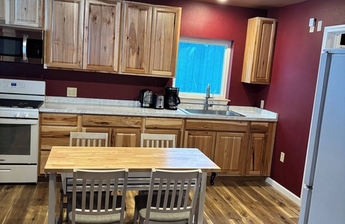 Talkeetna Cabin | Gated Airpark Cabin Talkeetna AK