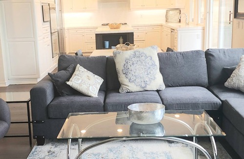 Turtle Ridge House | Gated community Ocean View home on Cul De Sac! Watch Disneyland fireworks!