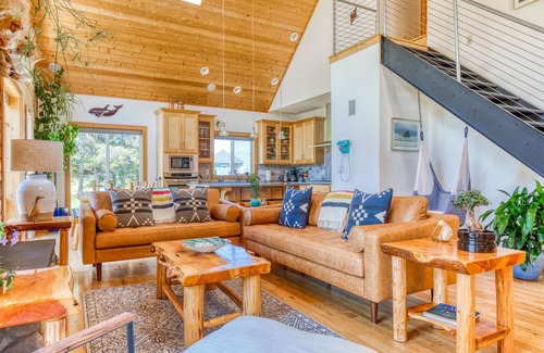 Long Beach House | Gated Community. Ocean View. Hot Tub. Peerless game room. WiFi 600/35