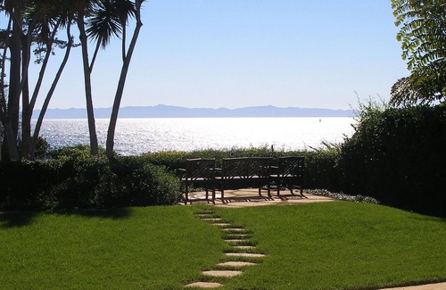 East Mesa House | Gated luxurious oceanfront villa on third of an acre- long term stays available