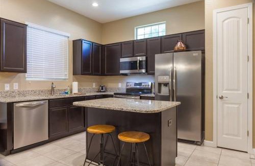 Mesa House | Gated townhouse with heated pool, hot tub, near US60