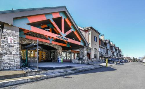 Mountain House House | Gateway Lodge 5054 by SummitCove Lodging