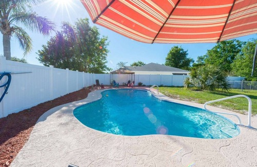 Deltona Lakes House | GATEWAY TO DISNEY AND FAMILY RETREAT CENTER