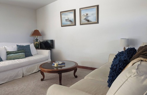 Moccasin House | Gateway to the Little Belts and Snowy Mts.