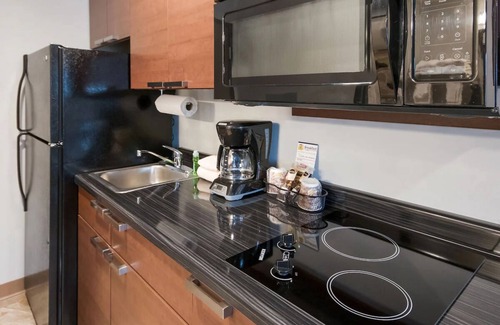 St. George House | Gateway to Zion – Modern Stay in St. George w/Kitchen