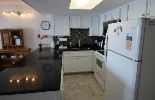 Fort Myers Beach Condo | Gateway Villas #298 - Beachfront condo