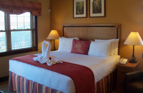 Gatlinburg Resort | Gatlinburg, New Year in the Smoky Mountains, 12/27/2025 thru 1/03/2026