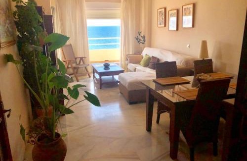 Cadiz Apartment | GATU PREMIUM Villa Isabel TERRAZA,PARKING,1ºLINEA PLAYA,WIFI,VISTA AL MAR