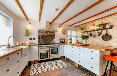 Sandwich House | Gazen View Cottage - Three Bedroom House, Sleeps 6