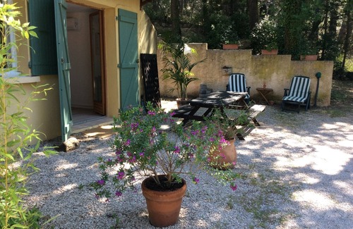 Grand Sud Apartment | gd appart quiet ground floor, parking, countryside 5 km AiX in Provence