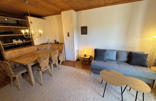 Zwiesel Apartment | Gemütliche Ferienwohnung mit Blick ins Grüne