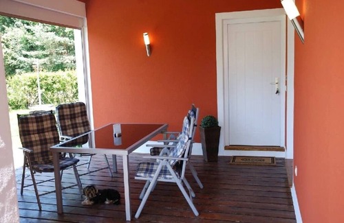 Wackersdorf Apartment | Gemütlicher Bungalow 75 m2 für bis zu 6 Personen
