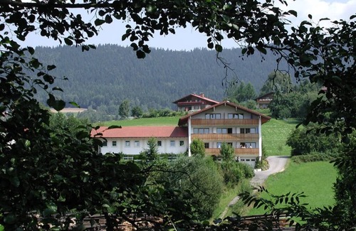 Lohberg Apartment | Gemütliches 2-Zimmer-Appartement mit Südbalkon für bis zu 4 Personen