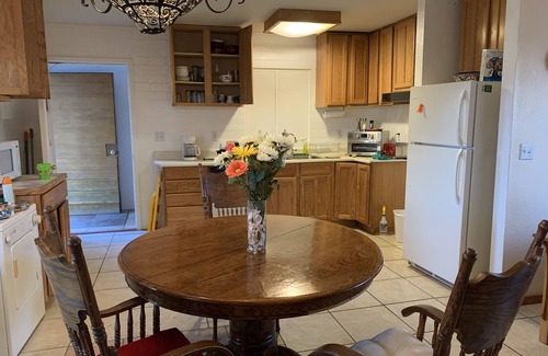 Tanque Verde House | Gem Show, Tucson, Az Available Beautiful 2 bedroom guest house, sleeps 7