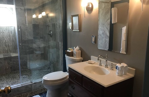 Malvern Bed & Breakfast | General Warren