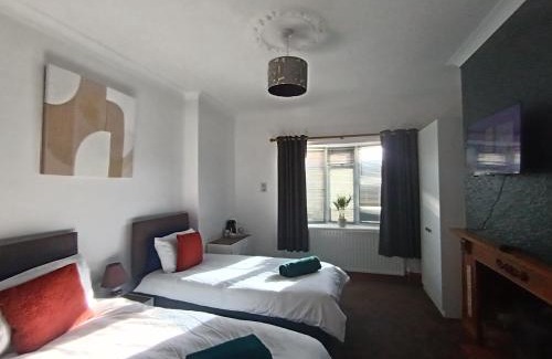 Darlington House | Geneva Cottage Twin - perfect for trade