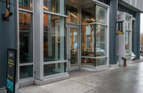 MIT Apartment | Gentle Kendall Sq Studio, Gym, Doorman, near MIT by Blueground