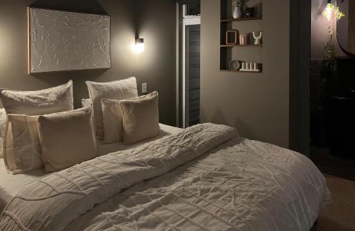 Adelaide Central Business District House | George - Luxe Residence with Private Rooftop