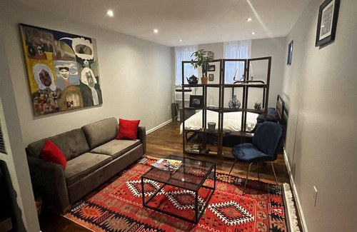 Queens Apartment | Georgeous apartment in Astoria
