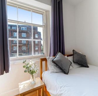 Clifton House | Georgian Shared House No'64 - By Clifton Short Lets