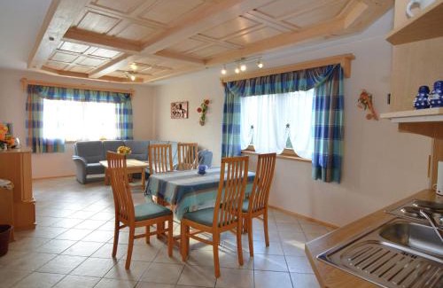 Stocking Apartment | Geräumige Ferienwohnung in Stocking in Waldnähe