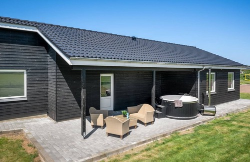 Houvig House | "Germund" - 770m from the sea by Interhome