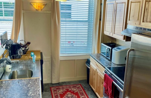 Cassville House | Get away to the Mississippi River View-2 Bedroom-2 Full Bathrooms