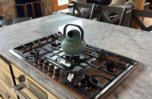 North Scituate House | Get comfy in the country!