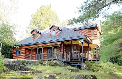 Mille-Isles Cabin | Get lost in Mille-Isles Cozy rustic chalet Lost in the nature