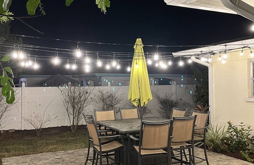 Southgate House | Get To the Beach! Only 5 miles to Siesta Key Beach!