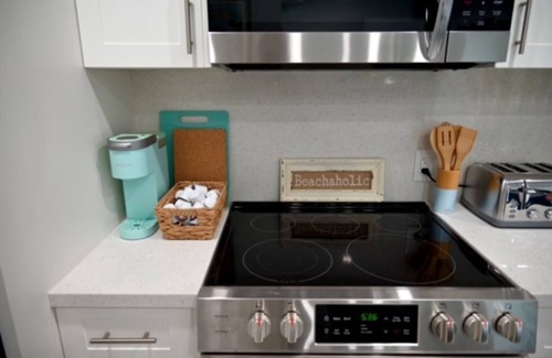Key Largo Apartment | Getaway - Charming and Cozy in the heart of Key Largo